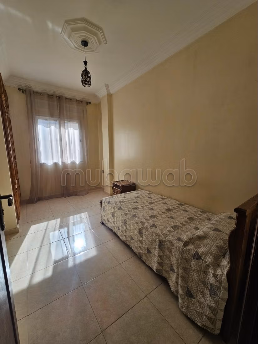 Affitto di uno splendido appartamento a Branes 2.3 locali. Arredato