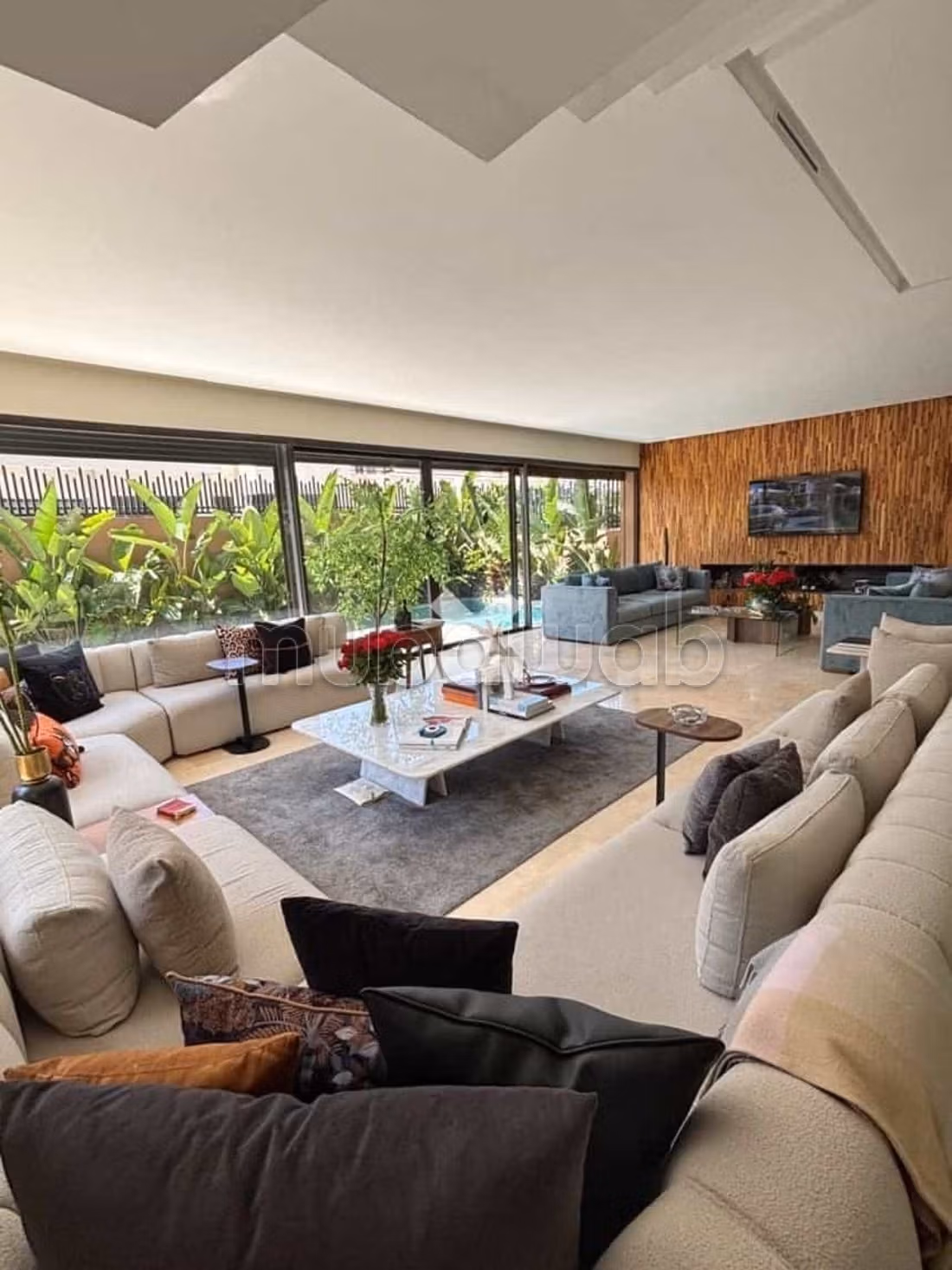 Magnifica villa in vendita. Superficie 304 m². Giardino e garage