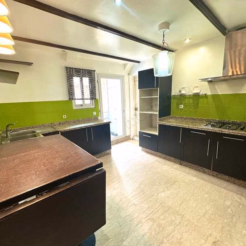 Apartment for sale in Belvédère. 5 rooms. Lift and parking spaces