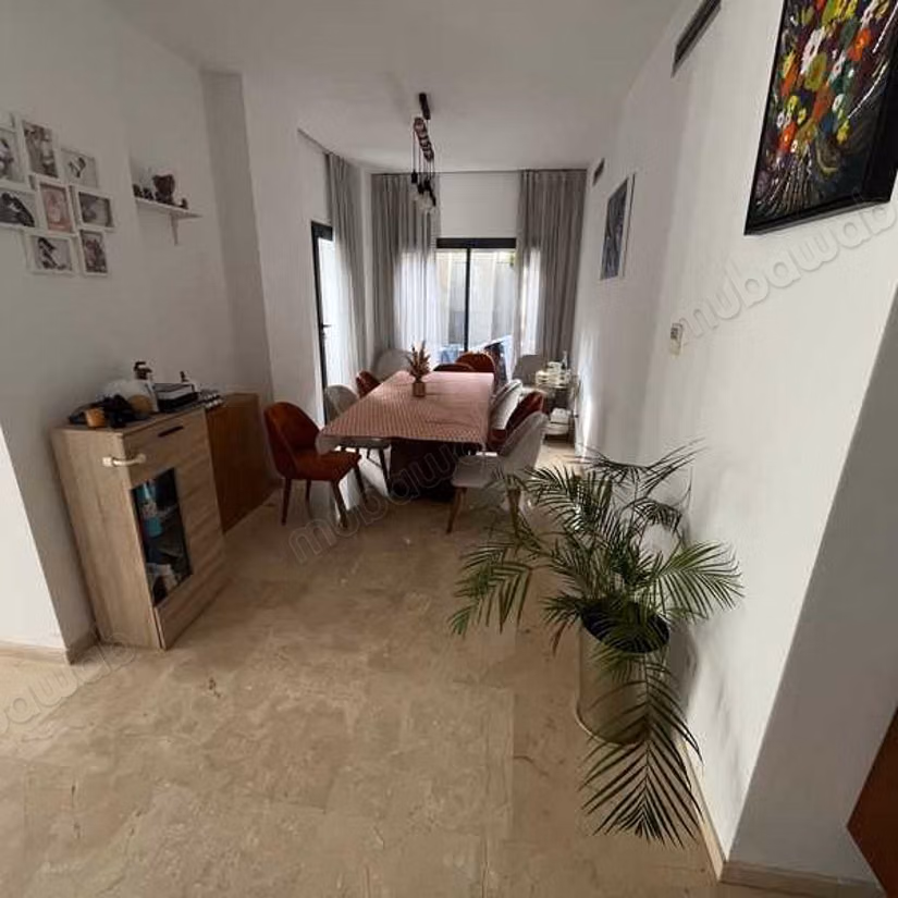 Sell apartment in Casablanca Finance City. 3 beautiful rooms. Private garden, Cellar