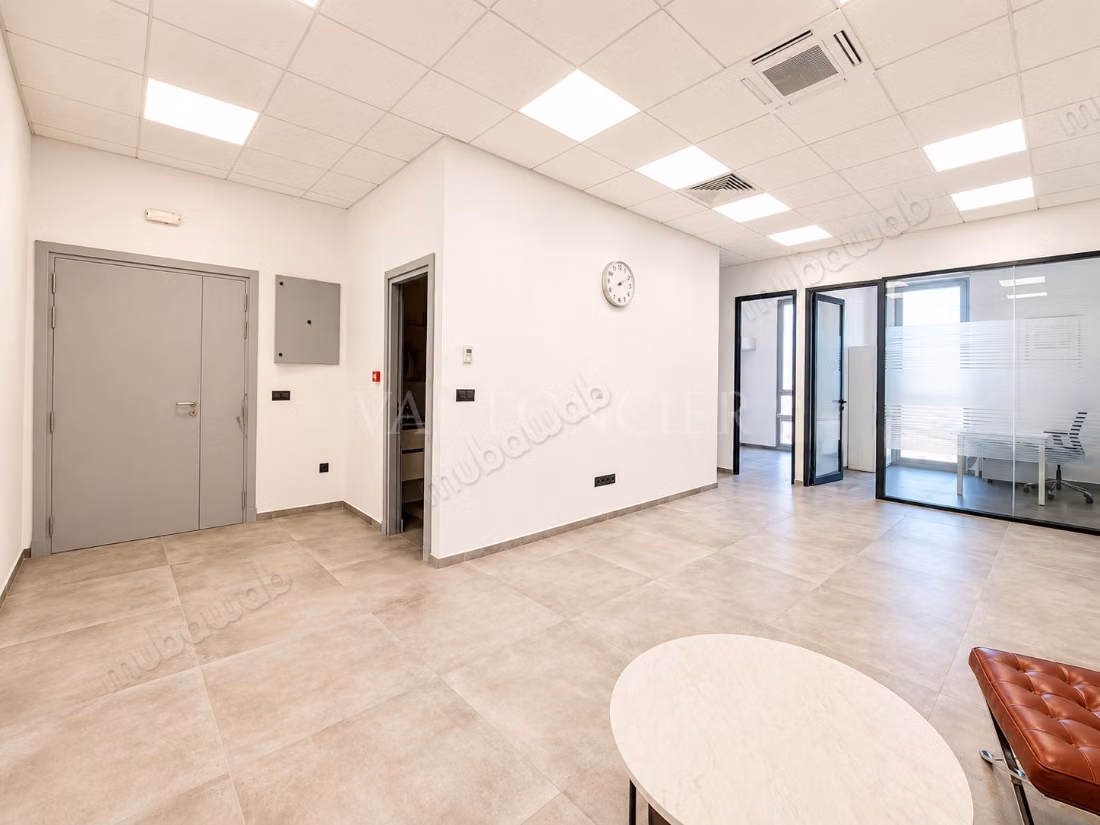 À louer – Bureau aménagé et meublé haut standing de 189 m² – Sidi Maarouf / Route de Bouskoura