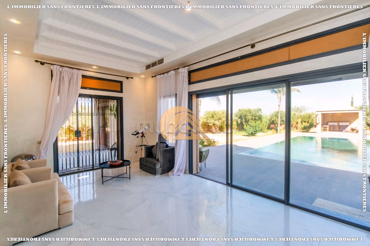 Villa semi meublée à louer à Route d’Ouarzazate Km 14,4 000 m²,
Marrakech
