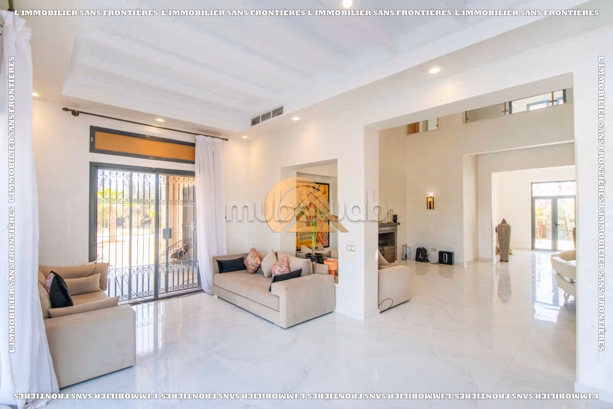 Villa semi meublée à louer à Route d’Ouarzazate Km 14,4 000 m²,
Marrakech