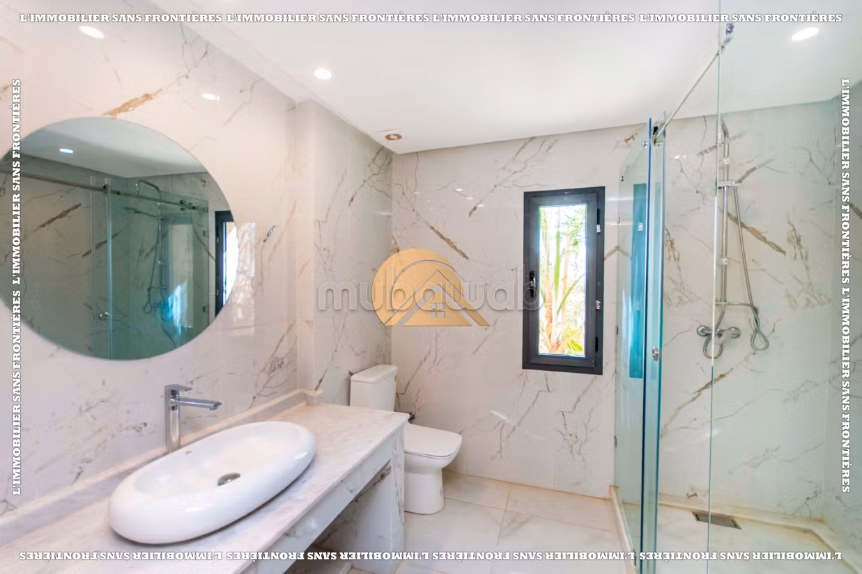 Villa semi meublée à louer à Route d’Ouarzazate Km 14,4 000 m²,
Marrakech