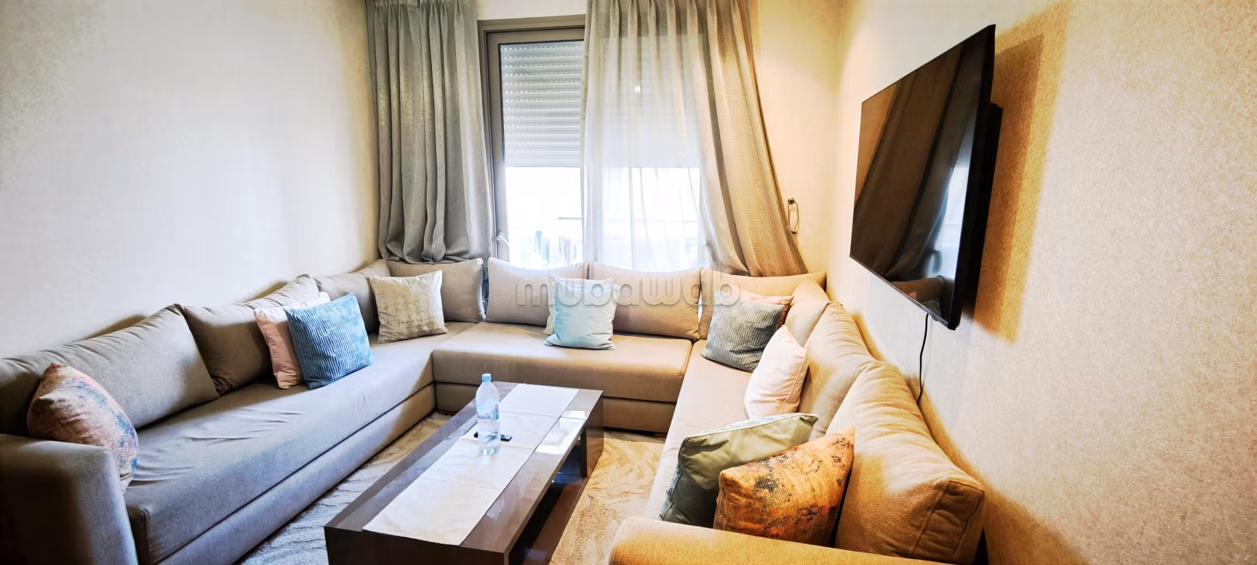 High-end furnished apartment for sale at Rabat Square – Souissi.