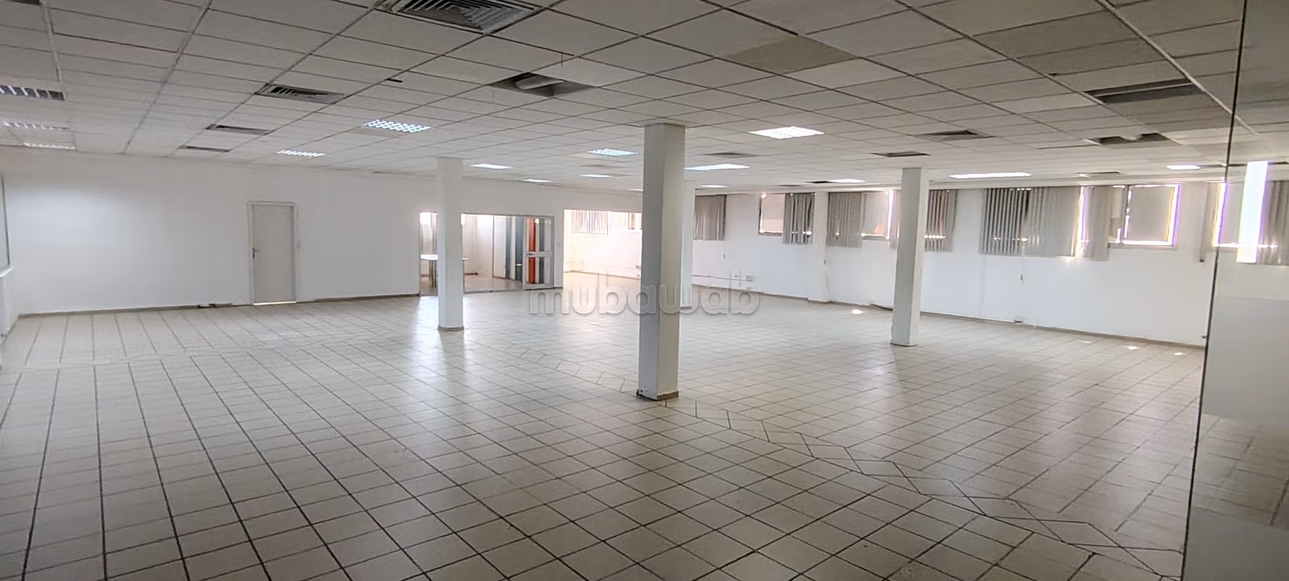 Location Bureaux 150dt ht / m ²