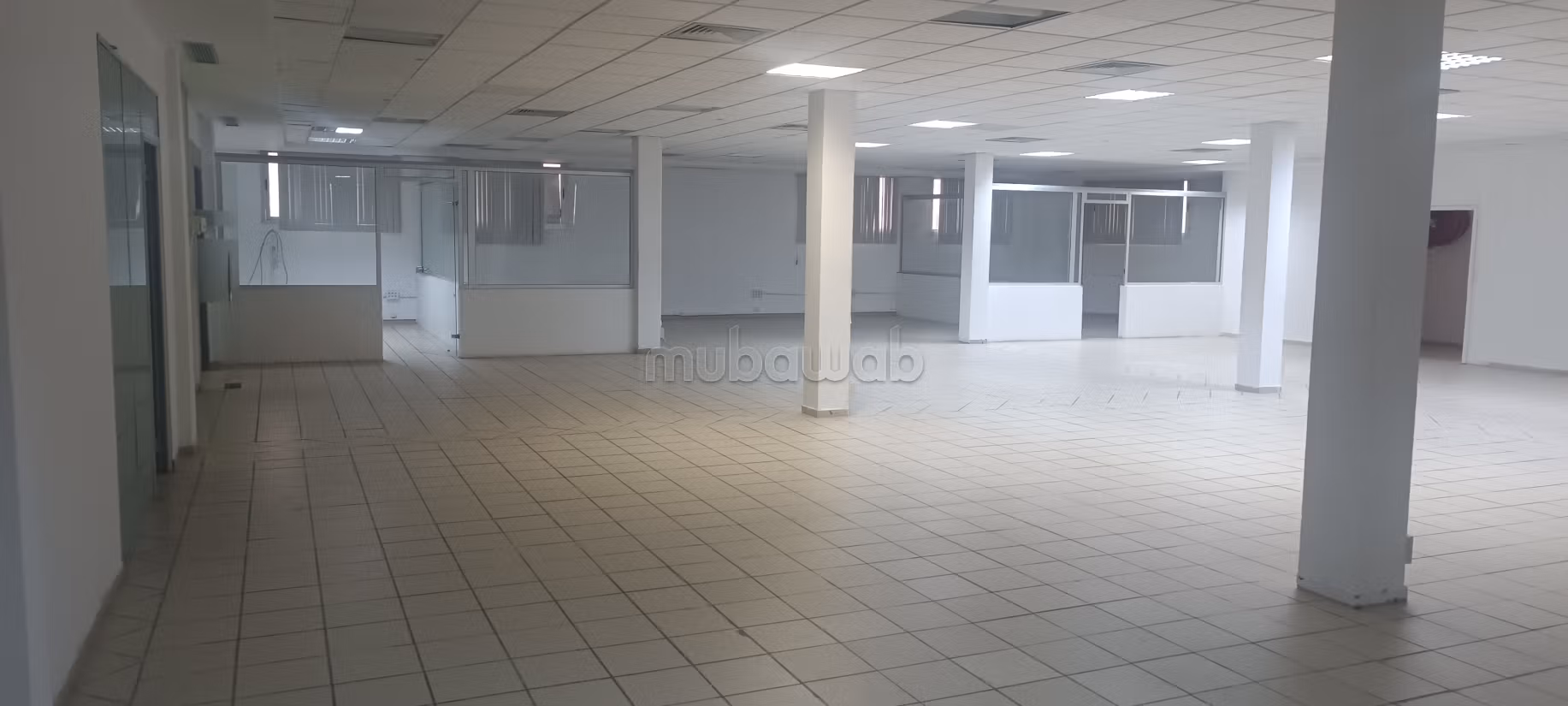 Location Bureaux 150dt ht / m ²