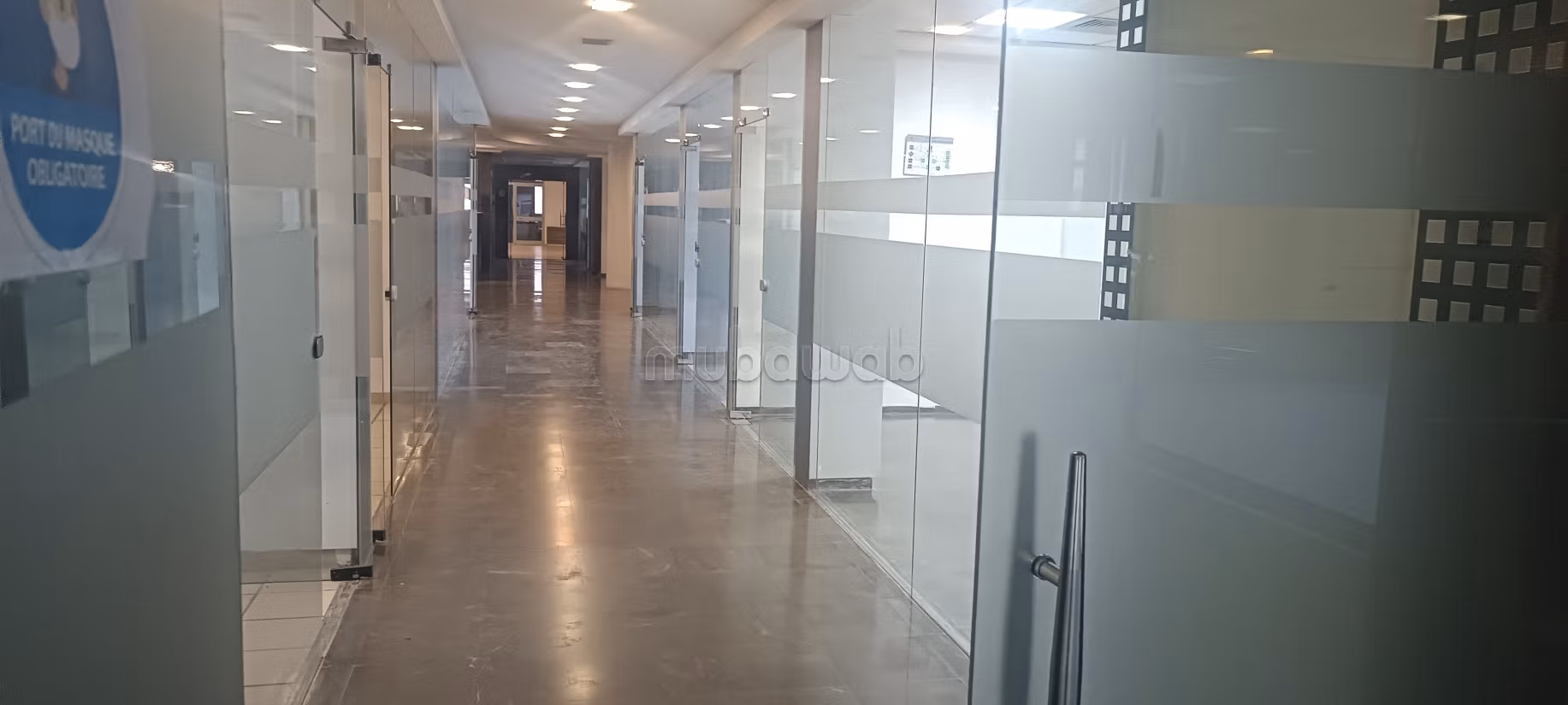 Location Bureaux 150dt ht / m ²