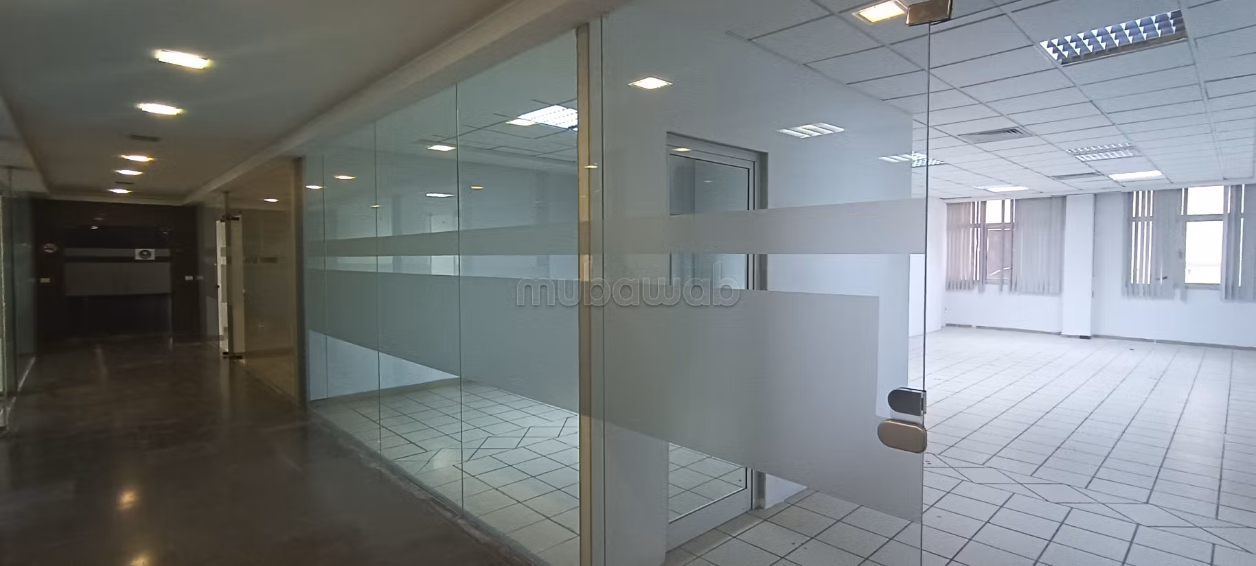 Location Bureaux 150dt ht / m ²