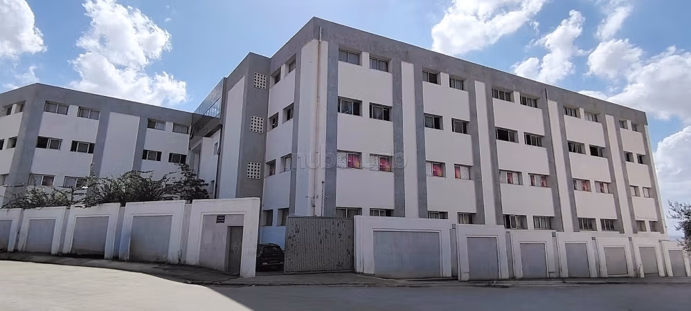 Location Bureaux 150dt ht / m ²