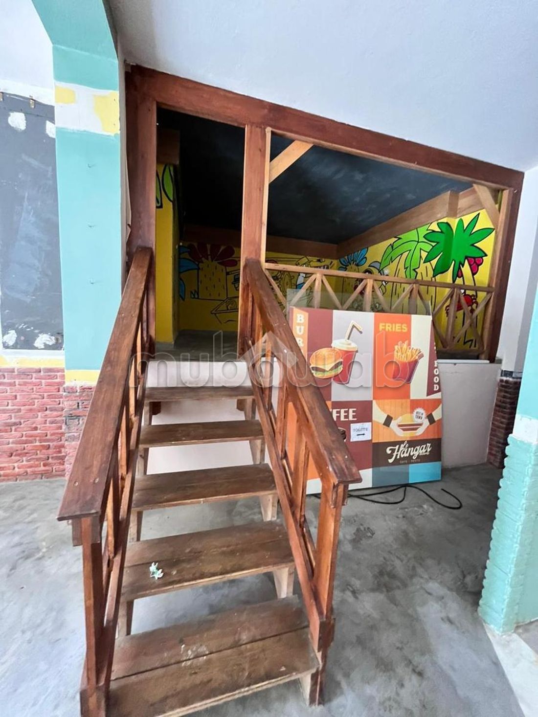 Offices & shops to rent. Dimension 200 m²