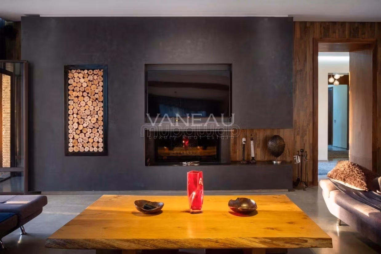Villa de alto standing en venta. Superficie de 850 m². Espacios verdes, plazas de estacionamiento