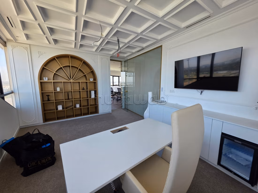 Luxueux bureau meublé style art déco, CFC