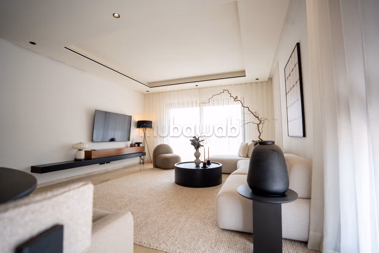 Sale of a beautiful apartment in California. Total area 130 m²