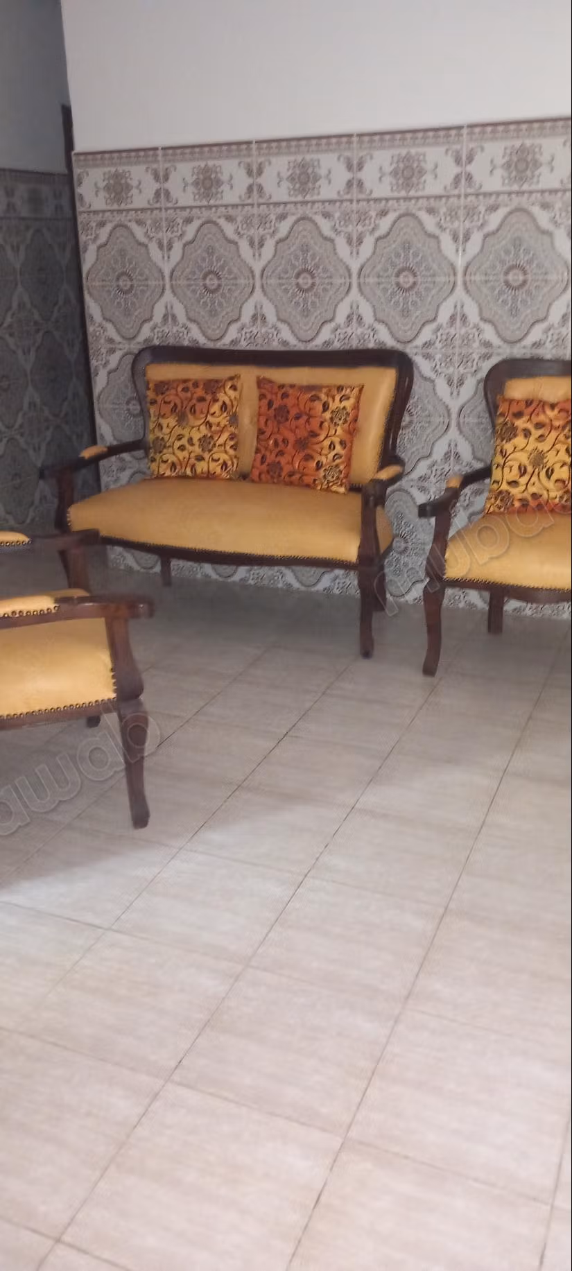 Appartement au rez de chaussée surélevé