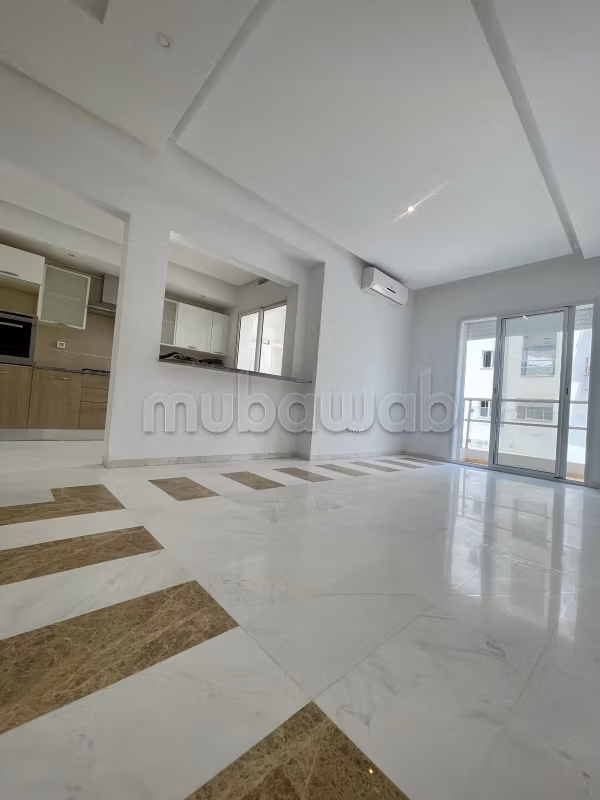 Affitto di un bellissimo appartamento a Les Jardins de Carthage. Superficie 70 m². Servizio di concierge e condizionatore