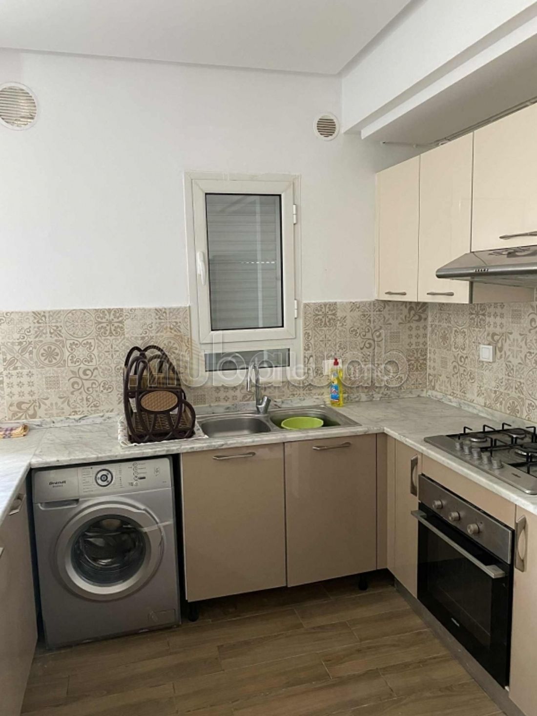 Location s1 meuble à la Soukra