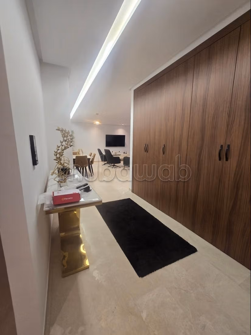 CASA FINANCE CITY à louer appartement meublé avec terrasse