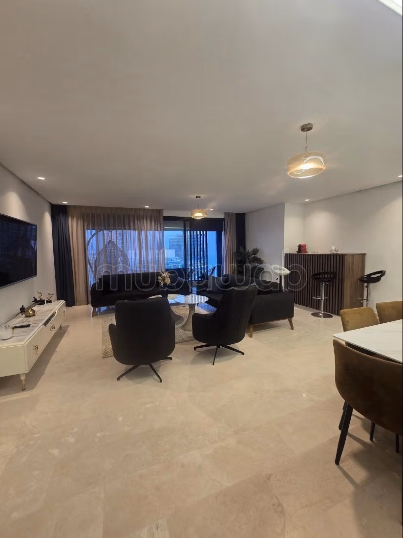 CASA FINANCE CITY à louer appartement meublé avec terrasse