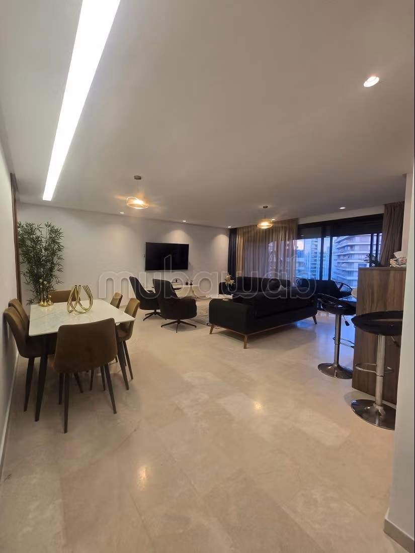 CASA FINANCE CITY à louer appartement meublé avec terrasse
