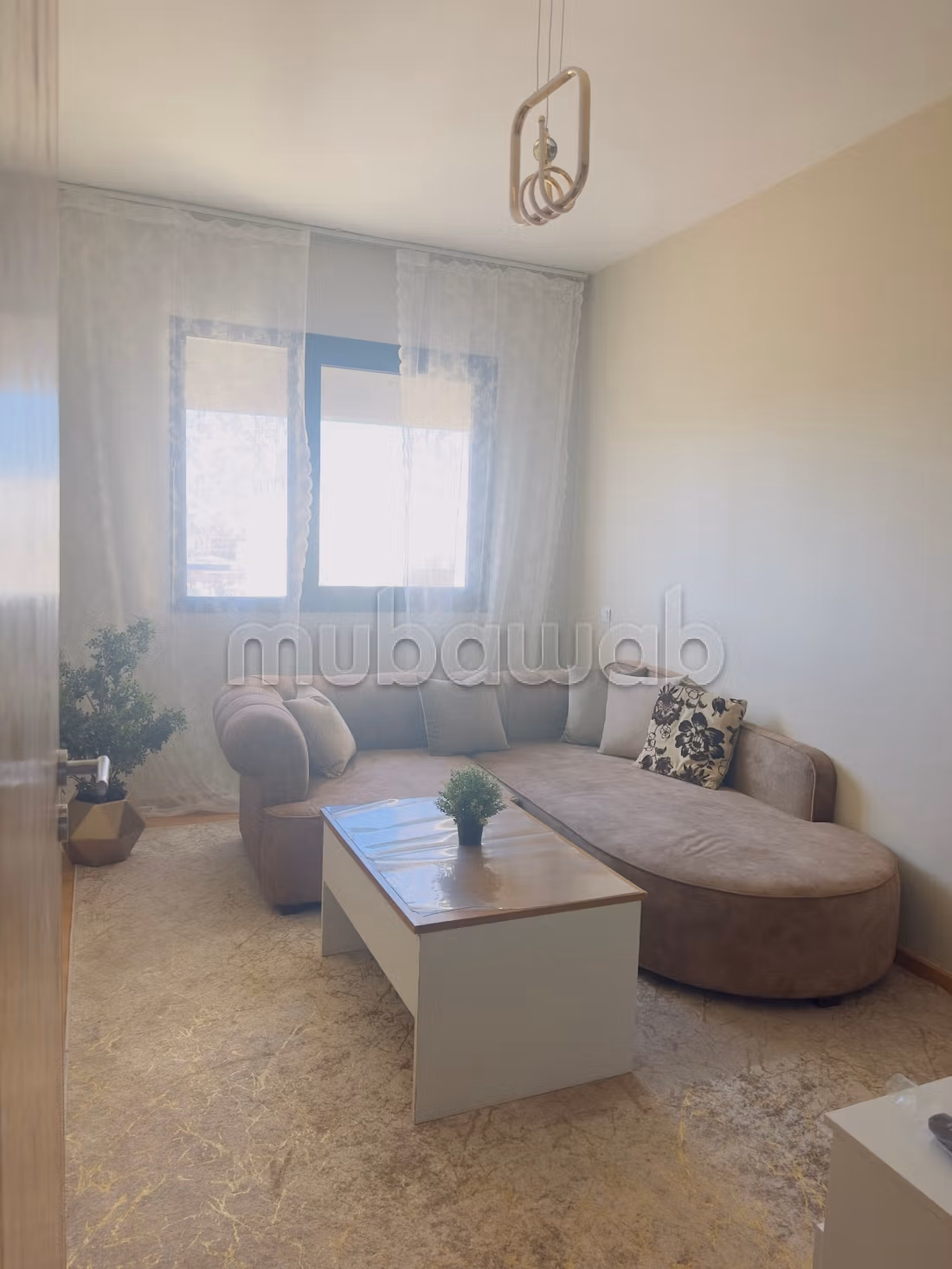 Bel appartement meublé à louer — 5