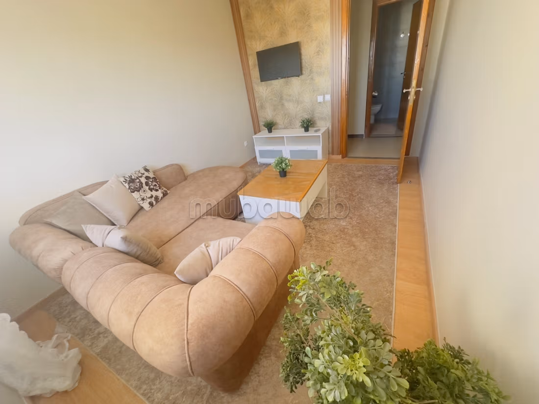 Bel appartement meublé à louer — 4