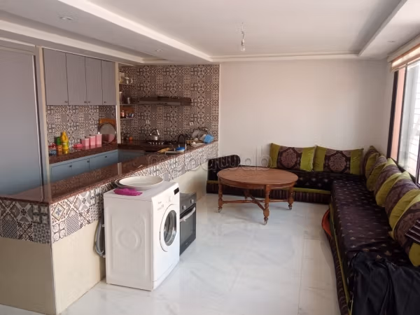 Appartement duplex au rez de chaussée 200m