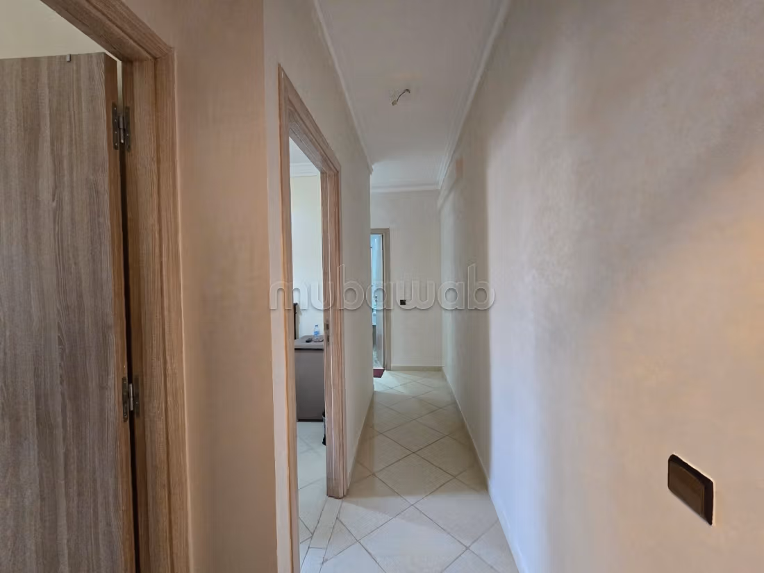 Piso en venta en Hay Mabrouka. Area 55 m². Mobiliario nuevo