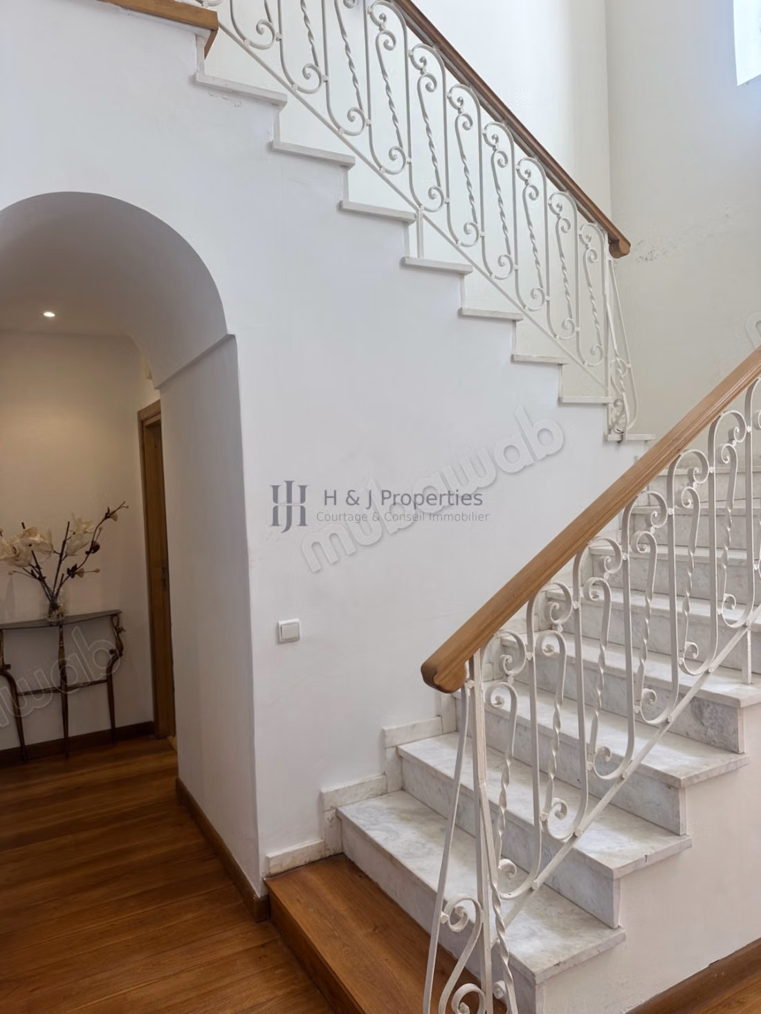 Villa T4 meublée 300m2 vue mer DAR BOUAZZA