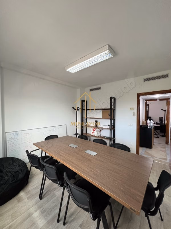 Offices for rent in Montplaisir. Total area 110 m². Lift and garage