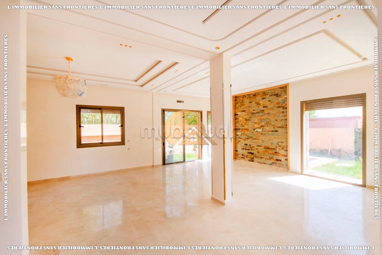 Unfurnished Villa in Route d’Amizmiz, Pool  Private garden, Marrakech: for sale
