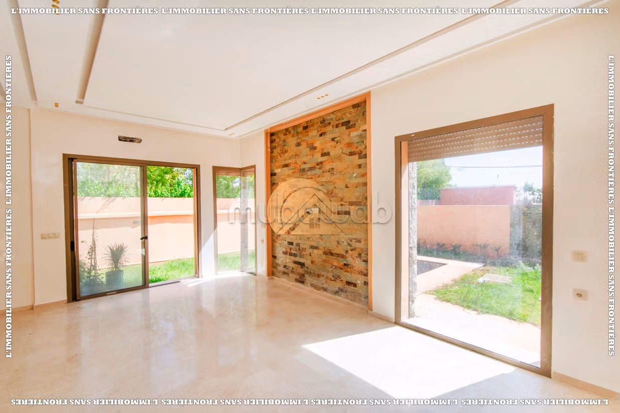 Unfurnished Villa in Route d’Amizmiz, Pool  Private garden, Marrakech: for sale