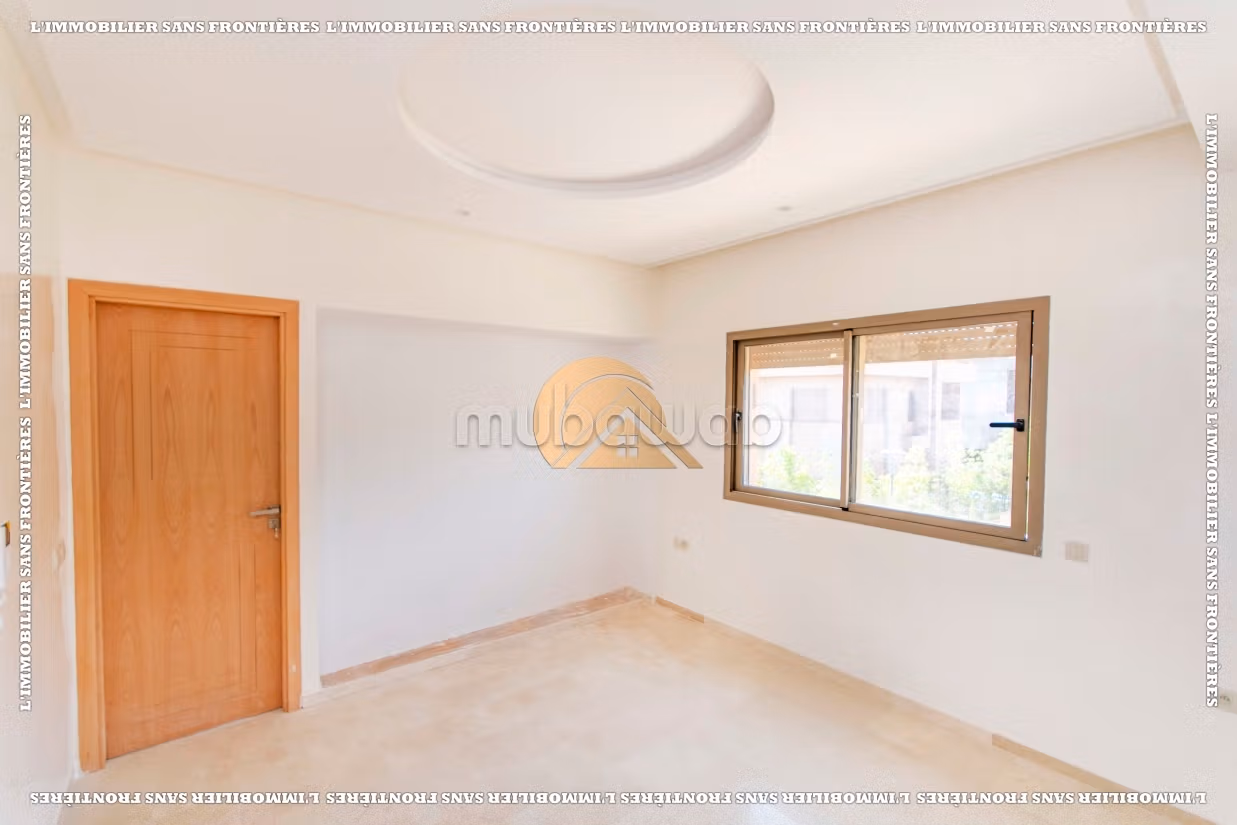Unfurnished Villa in Route d’Amizmiz, Pool  Private garden, Marrakech: for sale