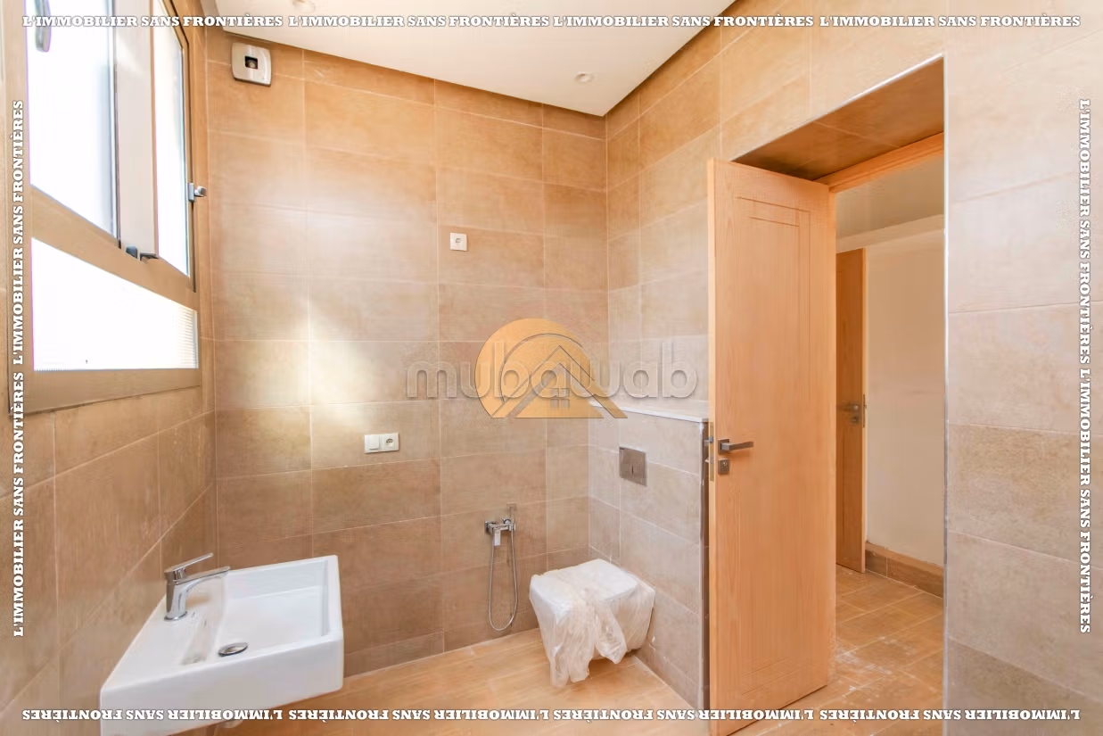 Unfurnished Villa in Route d’Amizmiz, Pool  Private garden, Marrakech: for sale