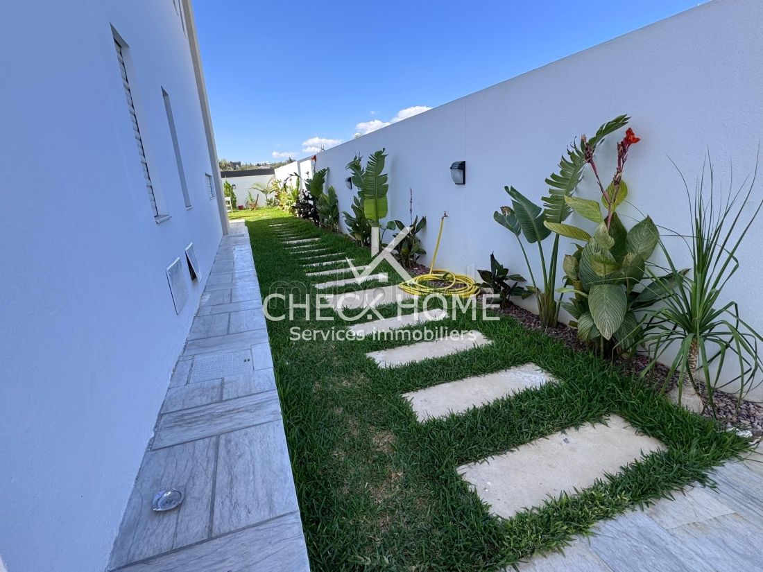 Villa à vendre menchar hammamet