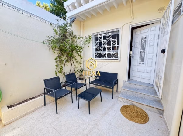 Eccezionale casa di lusso in affitto a Cité Les Pins. Superficie di 70 m². Arredato