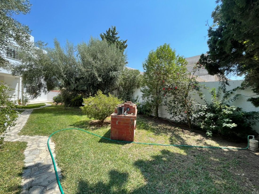 Villa s8 avec piscine et jardin