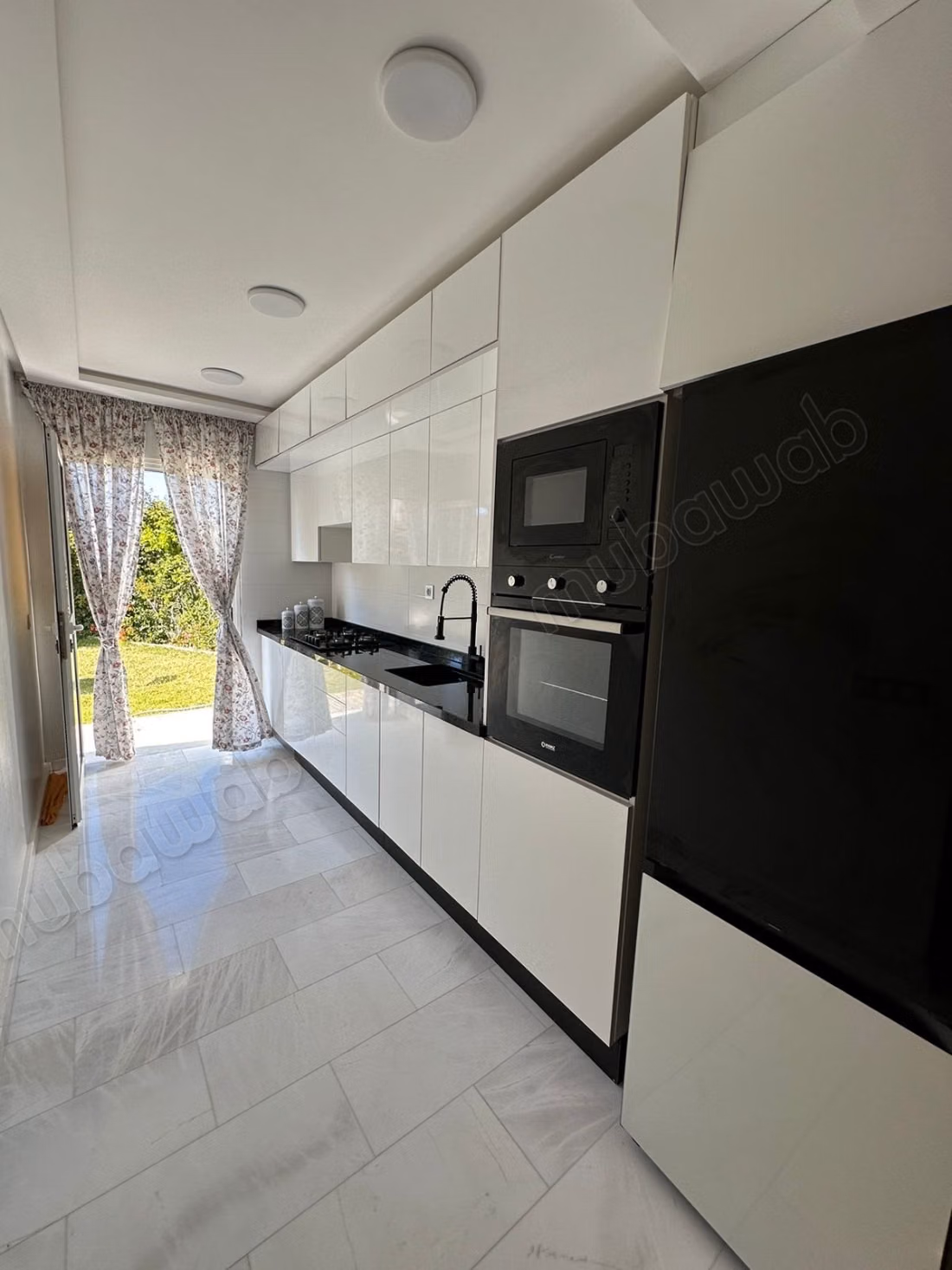 Splendido appartamento in affitto a Achakar. Superficie totale 100 m². Ammobiliato
