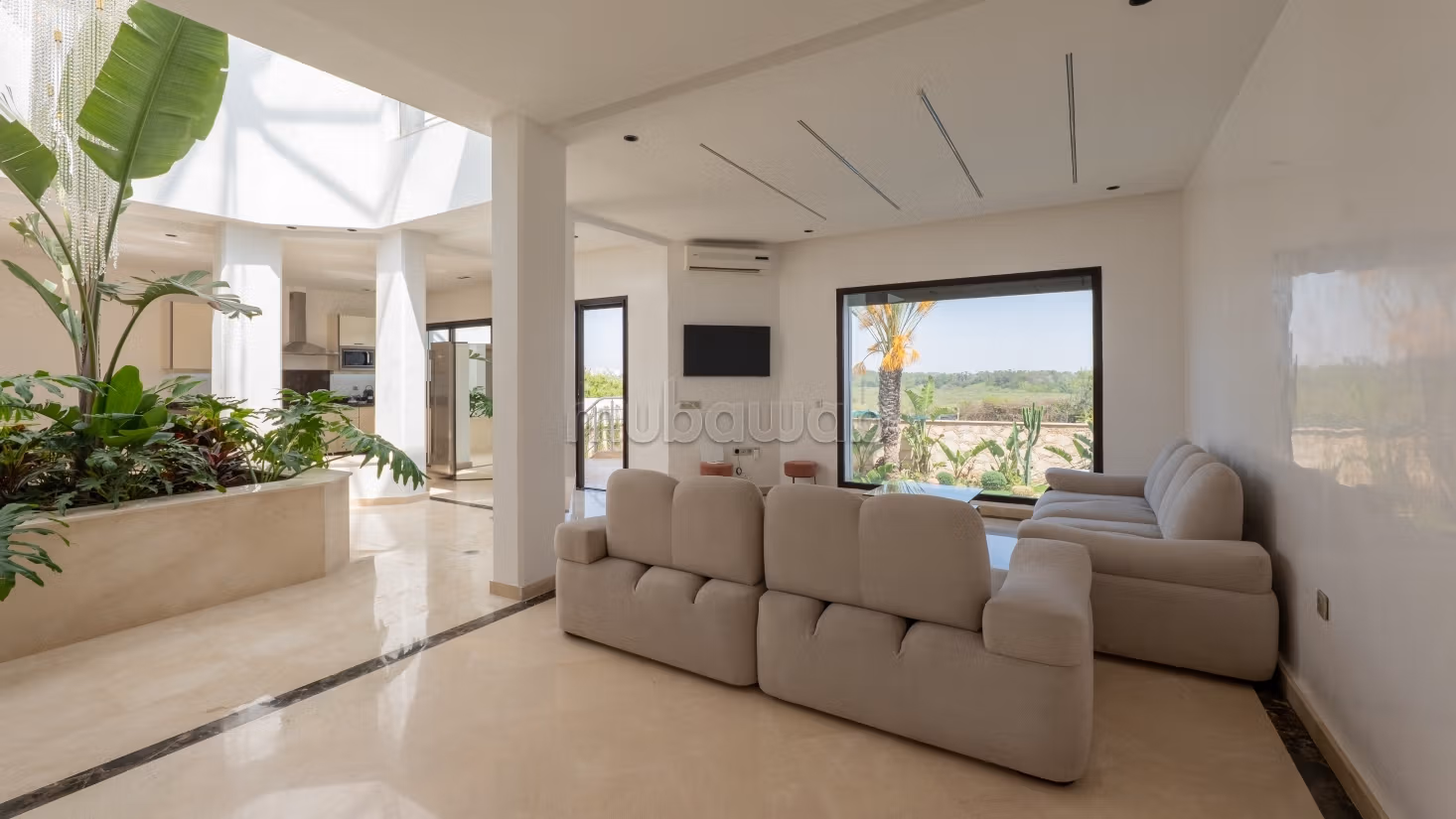 Villa d'exception à vendre sonaba – un écrin de verdure et de sérénité