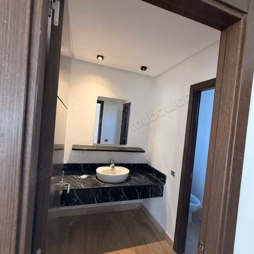 Luxury villa for sale in Bouskoura Ville. 7 rooms. Green areas, Parking spaces for cars