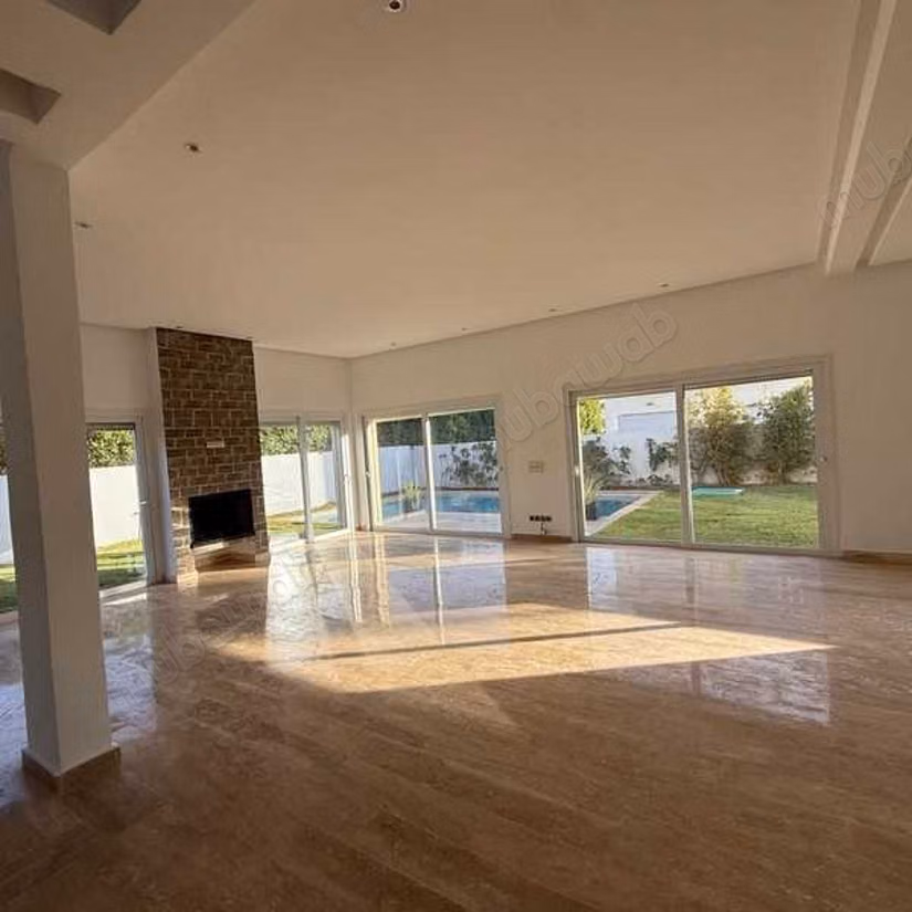 Luxury villa for sale in Bouskoura Ville. 7 rooms. Green areas, Parking spaces for cars