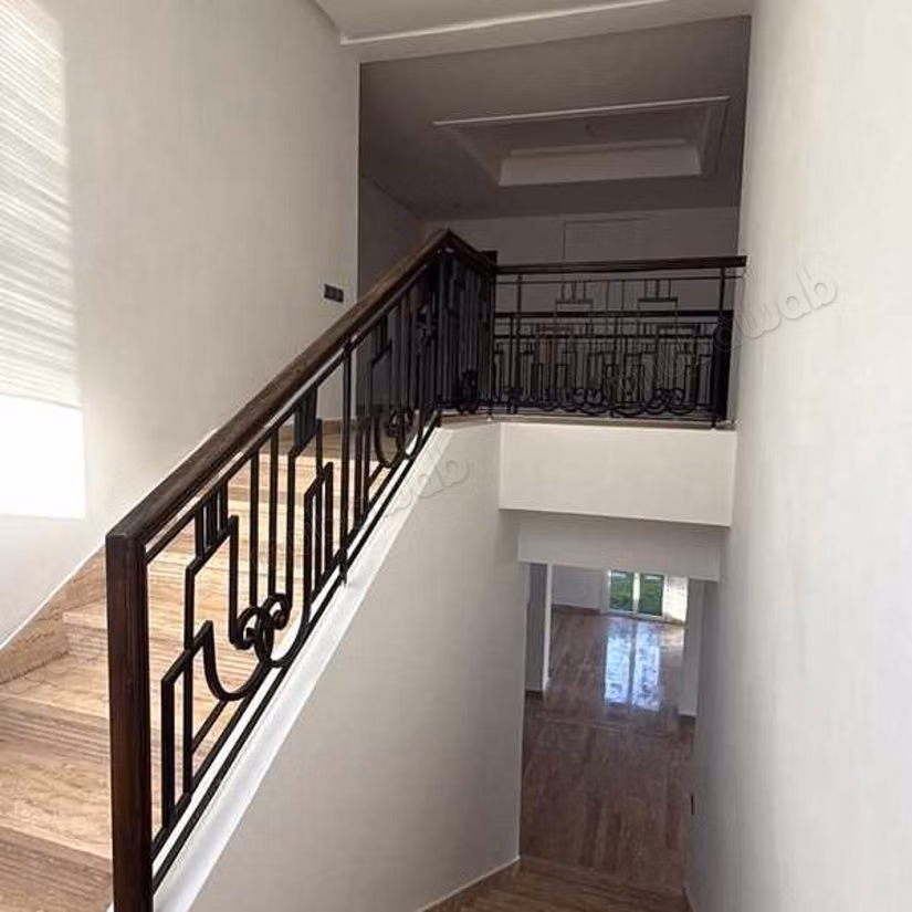 Luxury villa for sale in Bouskoura Ville. 7 rooms. Green areas, Parking spaces for cars