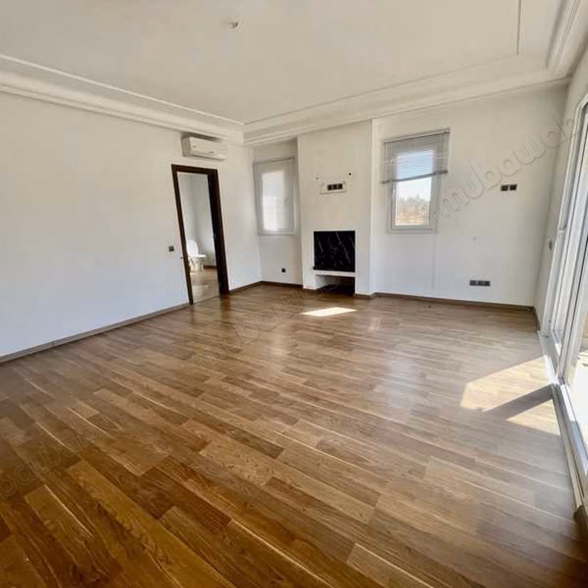 Luxury villa for sale in Bouskoura Ville. 7 rooms. Green areas, Parking spaces for cars