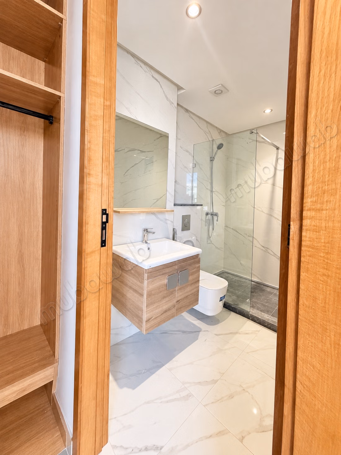 Appartement neuf avec terrasse jamais habité