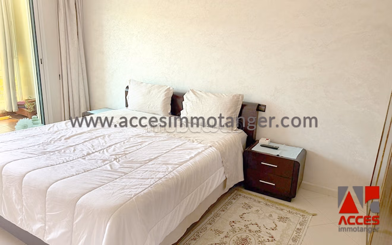 Rent this apartment in Malabata. 2 rooms. Attic