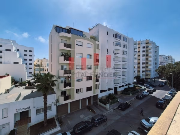 Appartementen te koop in Gauthier. 2 Slaapkamers. Terras en lift