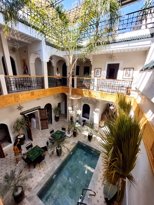 Maravilloso riad en venta en Zaouiat Lahdar. 10 hermosas habitaciones. Bien decorado