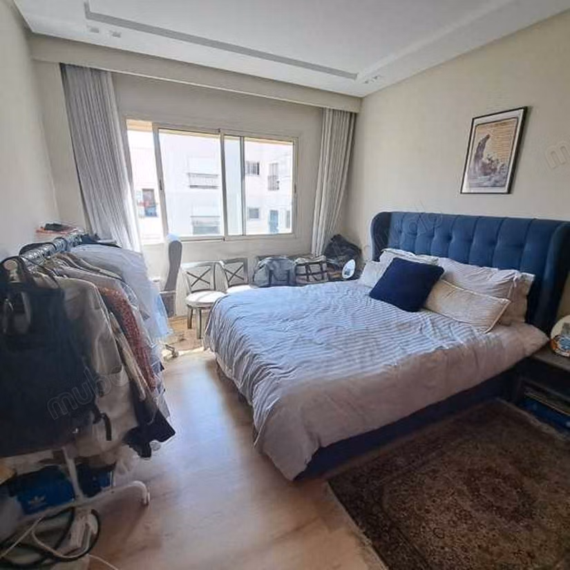 Find an apartment to buy in Oasis. 5 large rooms. Furnished