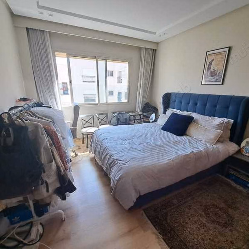 Find an apartment to buy in Oasis. 5 large rooms. Furnished