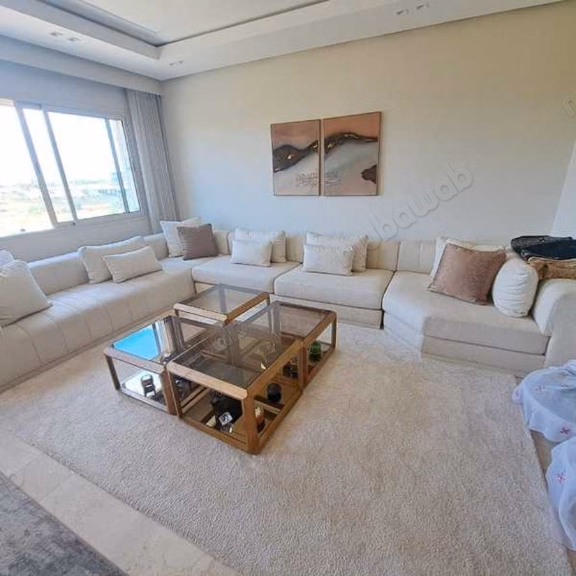 Find an apartment to buy in Oasis. 5 large rooms. Furnished